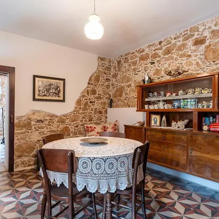 Il Borgo - Casa Ottocentesca Holiday home Baunei