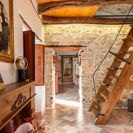 Il Borgo - Casa Ottocentesca * Baunei