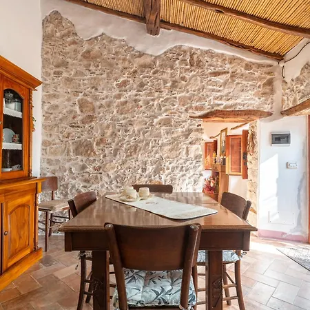 Holiday home Il Borgo - Casa Ottocentesca *